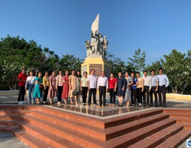 CHI BỘ THƯ VIỆN THÀNH PHỐ TỔ CHỨC SINH HOẠT CHUYÊN ĐỀ QUÝ I, NĂM 2024